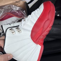 Jordan 12 1997 Release Size 5.5Y