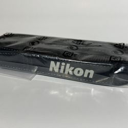 New Oldschool Nikon Camera Strap Late 90s Early 00’s NOS