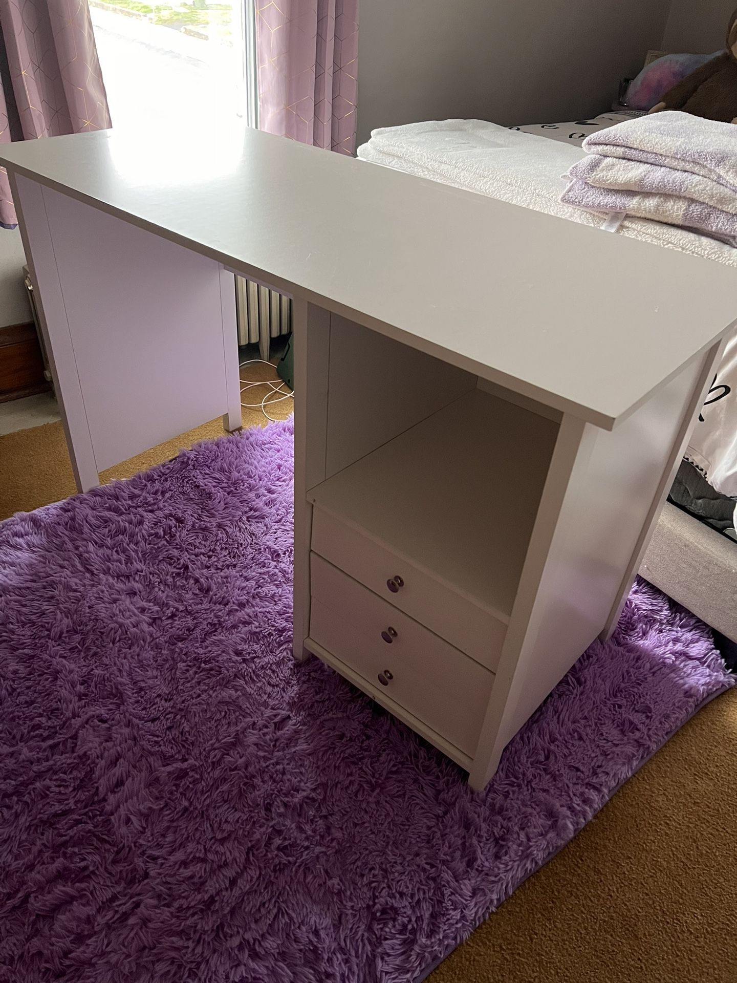 White Desk