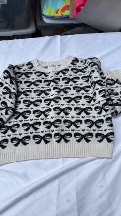 Girls sweater
