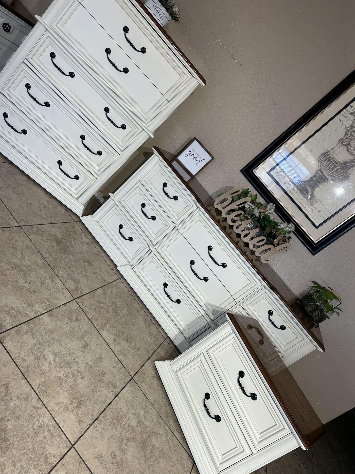 Dresser Set