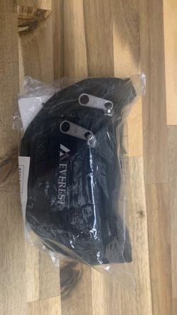 EVEREST Junior waist pack- New!!