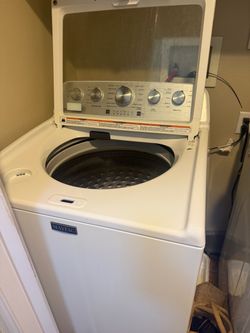 Maytag Washer & Gas Dryer Set
