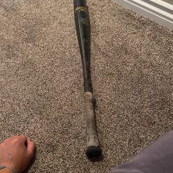 33 -3 Easton Black Magic 