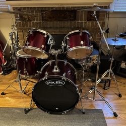 Collectible  First GEN C1 PDP by DW Maple  Big Shell Drum Set 