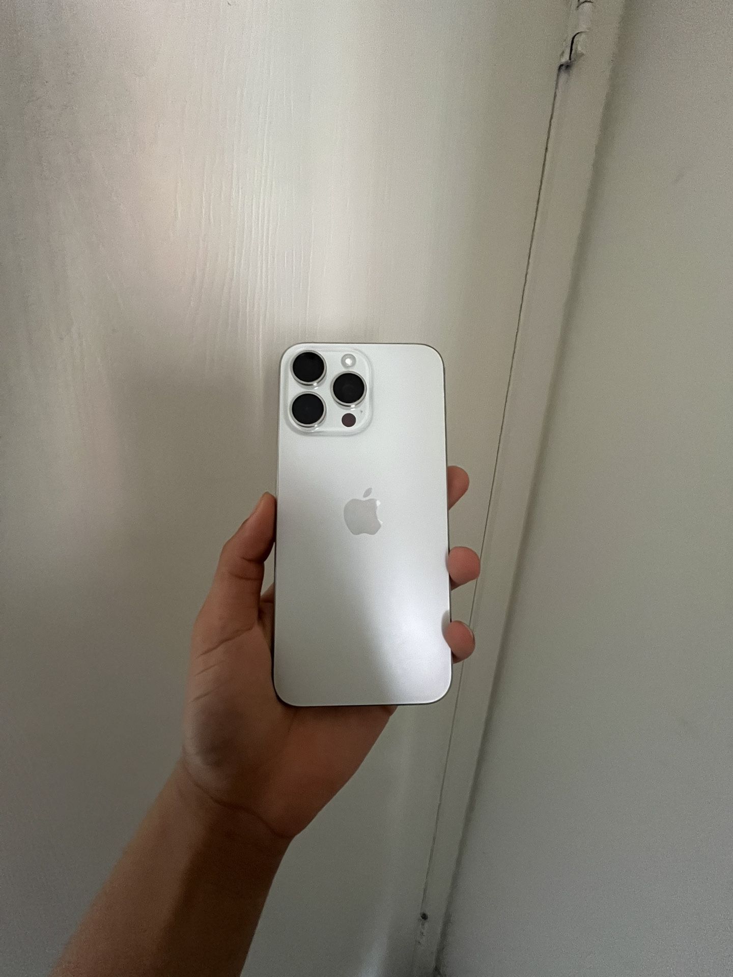 iPhone 15 Pro Max Unlocked