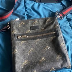 Gucci GG Supreme Tigers Men's Messenger Bag