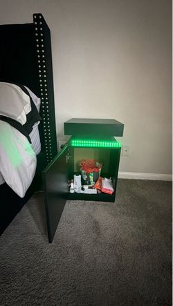 2 LED NIGHT STANDS