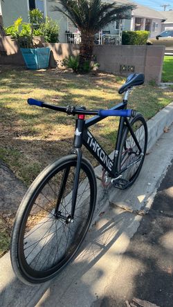 thronefixie