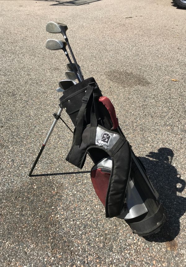 acuity junior golf set