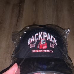 BACKPACK BOYZ X GALLO FINO HAT