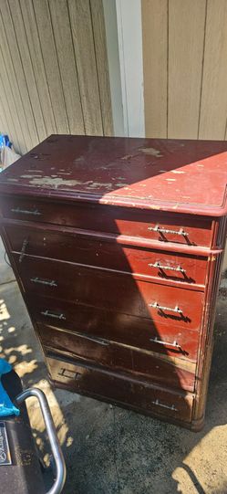 Free dresser