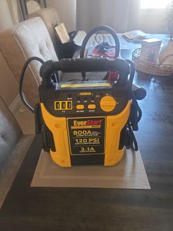 EverStart 800A Jump Starter