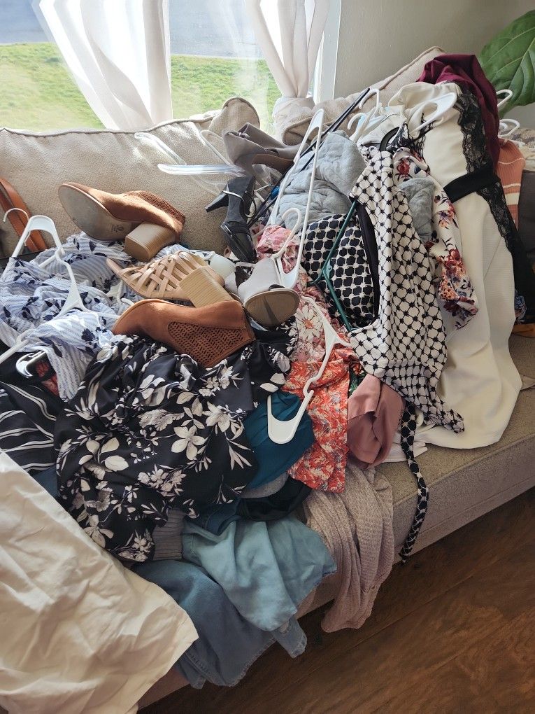 Clothes $2 Everything