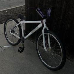 Throne Oil Slick Goon 29inch 