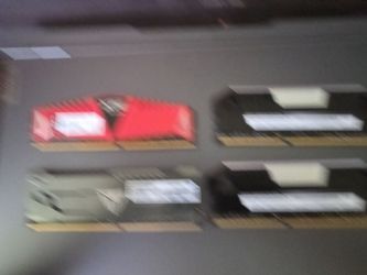 4 x 8GB DDR4 RAM