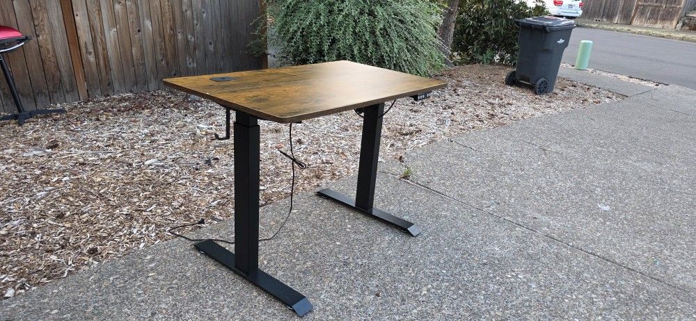  Standing Desk, 40 x 24 Inches,