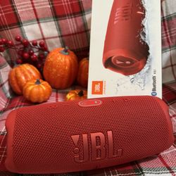 JBL Charge 5 Bluetooth Speaker 
