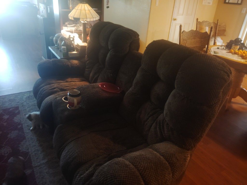 Mcmans Reclining Couch Electric