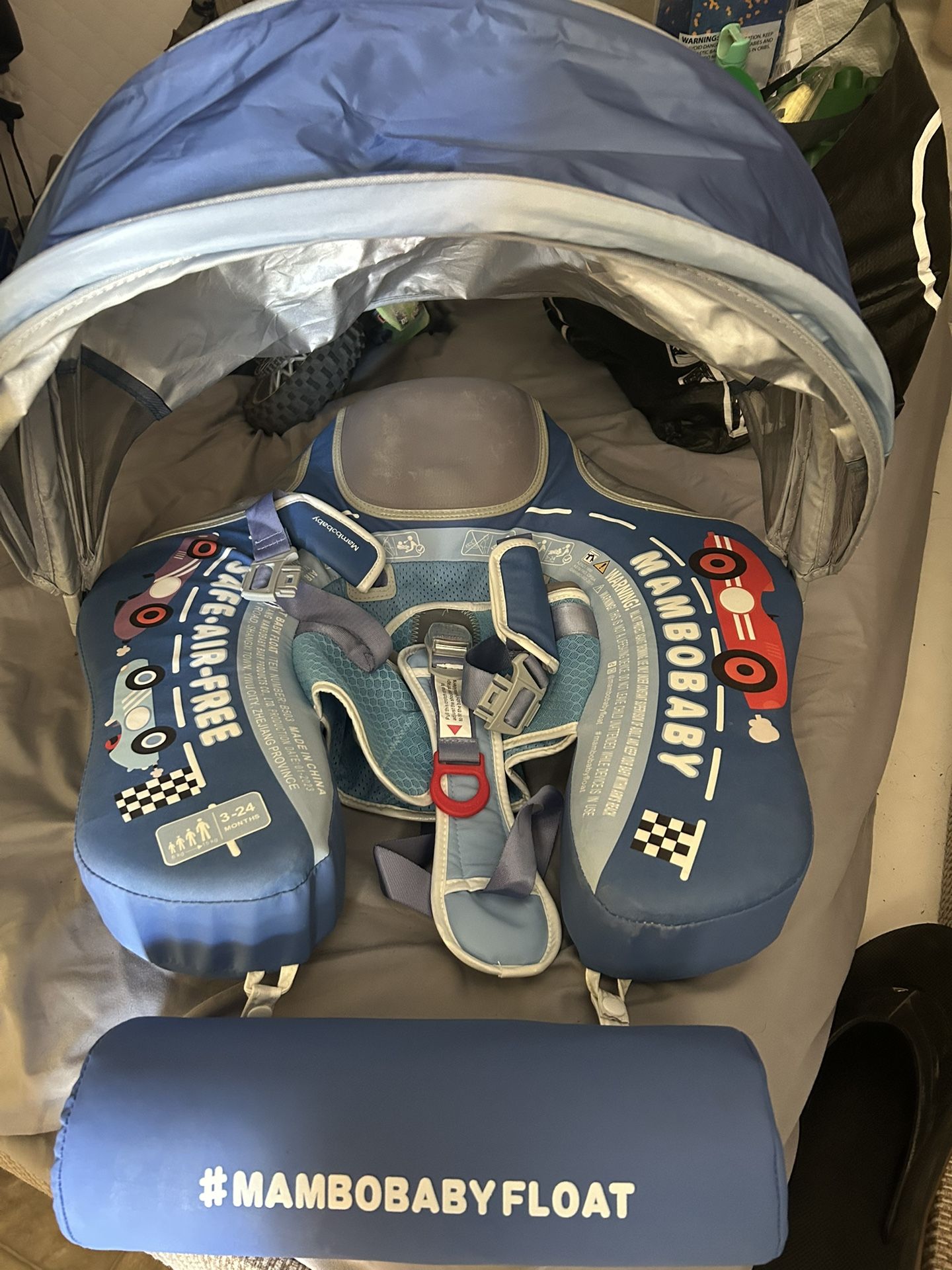 Mambobaby Float with Canopy and Foot Rest