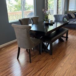 6 Pc Dining Table From Living Spaces 