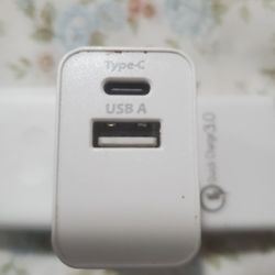 Fast Charging Wall Dual Charger Adapter for Typte C and USB Cable.