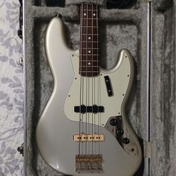 Squier Fender Classic Vibes Jazz Bass