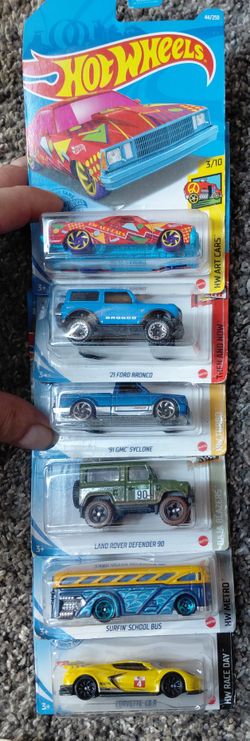 Hot Wheels - Includes 1 SUPER TREASURE HUNT + 48 Others