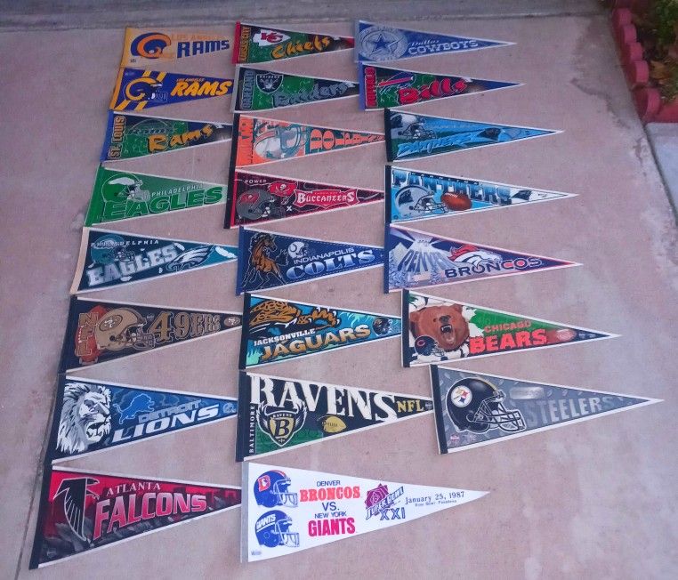 Vintage Vtg 1980s 1990s NFL Football Teams Sports Pennants Flags Rams Raiders 49ers Lions Falcons Chiefs Dolphins Buccaneers Colts Jaguars Ravens 