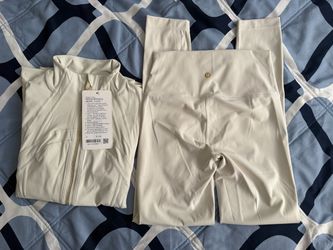 Size 4 beige lululemon set