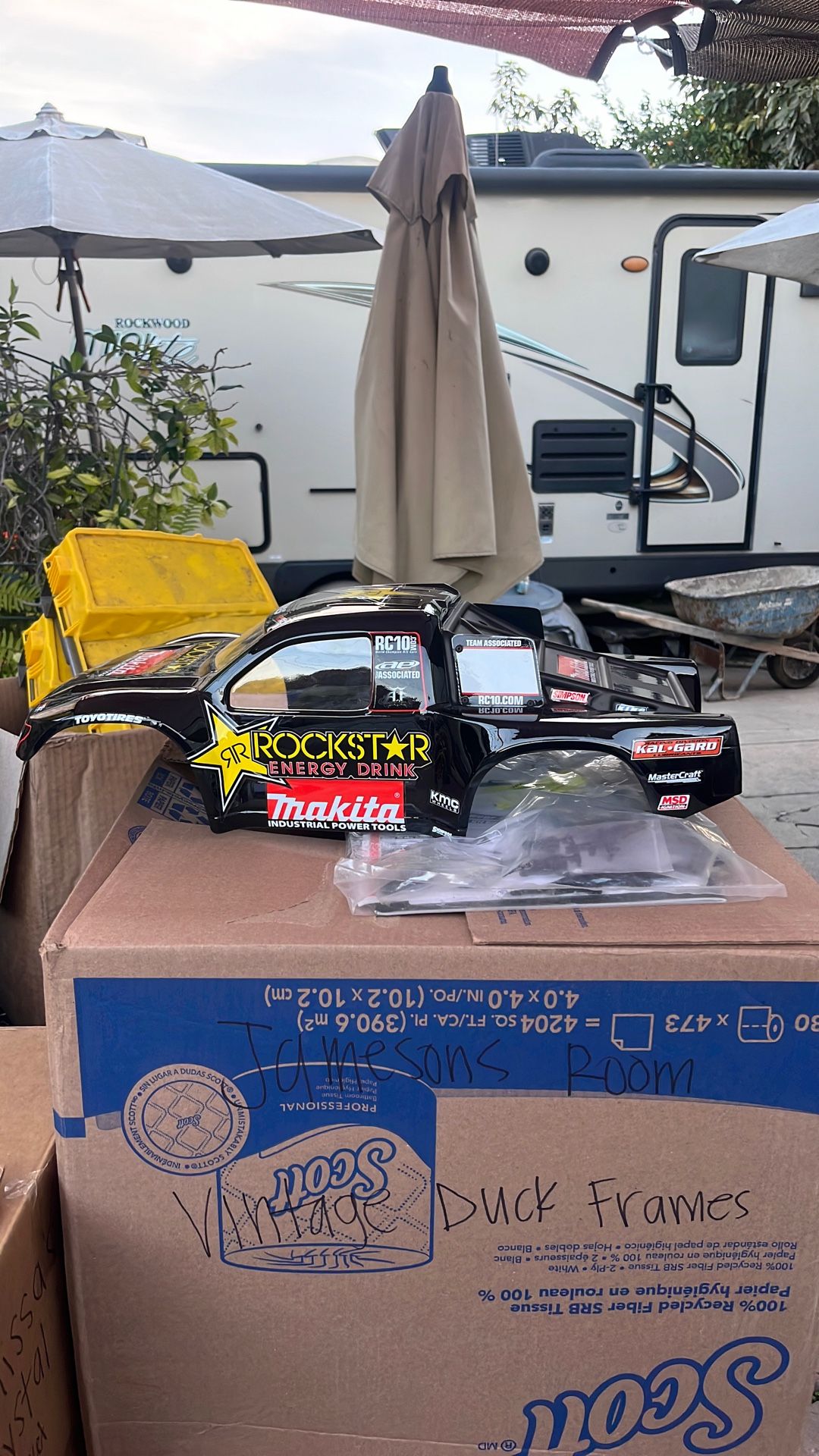 Team Associated Deegan Rv Truck Body