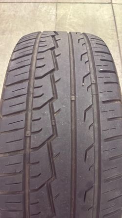 Used Car Tire with Good Tread