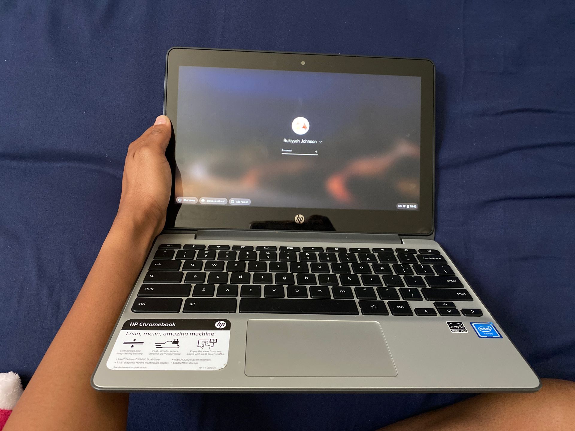 HP chrome book with touchscreen