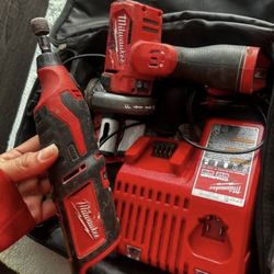 Milwaukee Drill Set