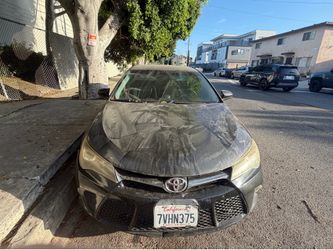 2017 Toyota Camry SE