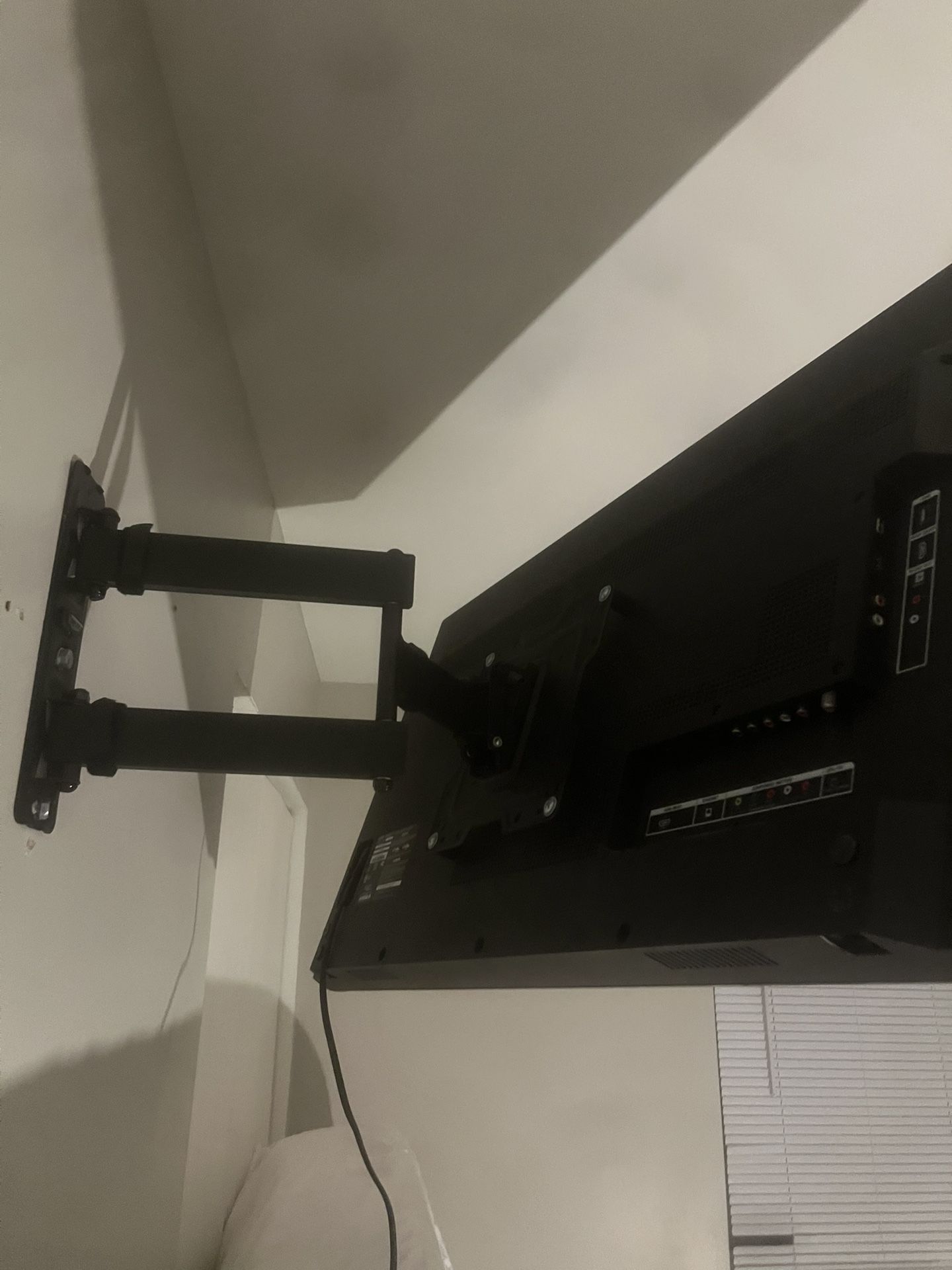 36 Inch Tv With Wall Mount