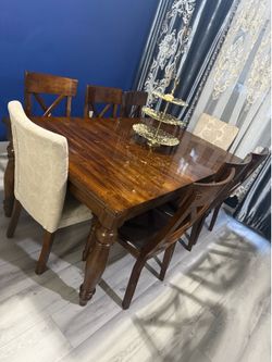 Extendable Solid Wood Dining Table Set – Seats 8