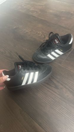 Sambas like very good condition size 10.5 K