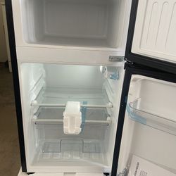 HOMLUX 3.5 cu. ft. Manual Defrost Mini Upright Freezer in Stainless with Dual Door Adjustable Shelves Dorm Refrigerator Home 