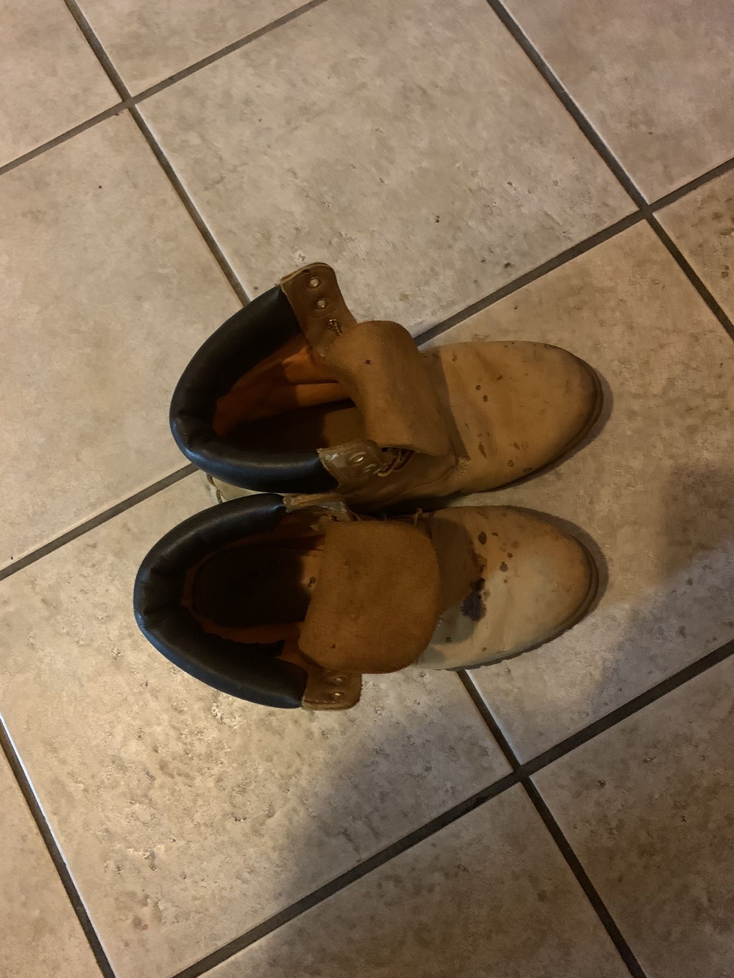 Used Heavy Duty Boots