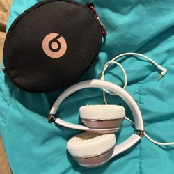 Beats rose gold