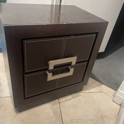 Side Tables 