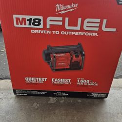M18 FUEL™ 2 Gallon Compact Quiet Compressor