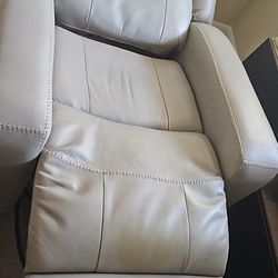 2 BEAUTIFUL GREY ELECTRIC RECLINERS 