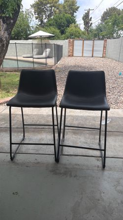 2 high top chairs.