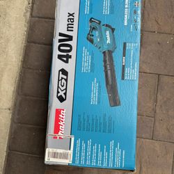  Makita Blower