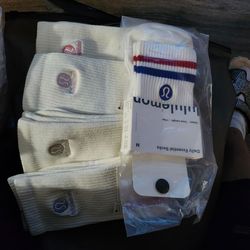 LuLu socks