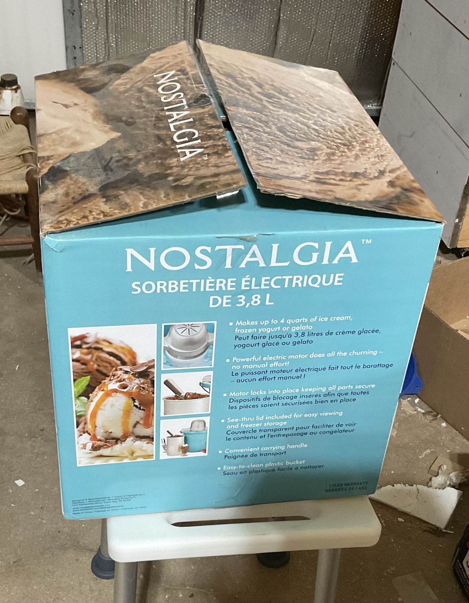 Ice Cream Maker Nostalgia 3 Qrt 