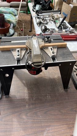 Benchtop Router Table with Fence