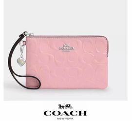 Coach Corner Zip Wristlet In Signature Leather With Heart Charm